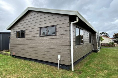 Photo of property in 20 Harbour Crest Drive, Waiuku, 2123