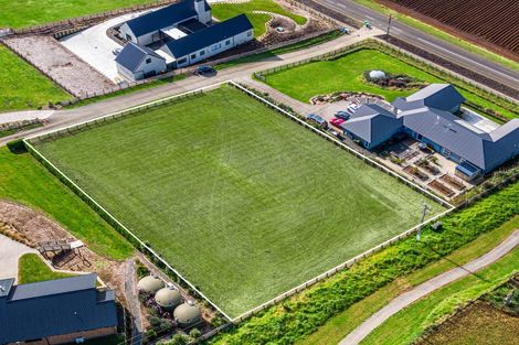 Photo of property in 3 Braxonne Close, Pukekohe, 2120