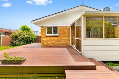 Photo of property in 3/4 Menary Street, Papakura, 2110