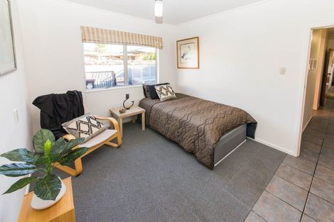 Photo of property in 114 Napier Road, Havelock North, 4130