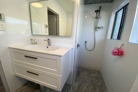 Photo of property in 76 Dowse Drive, Maungaraki, Lower Hutt, 5010