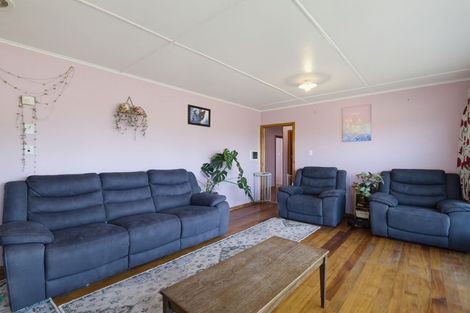 Photo of property in 25 Mcgreevy Street, Waipawa, 4210