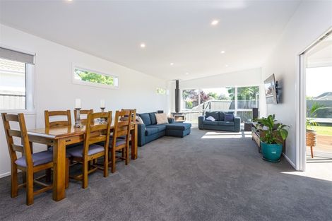 Photo of property in 9 Ansonby Street, Russley, Christchurch, 8042