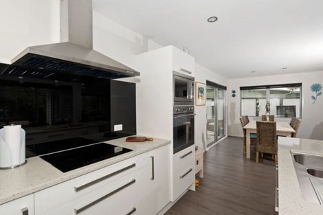 Photo of property in 4 Te Arapuke Way, Ngunguru, Whangarei, 0173