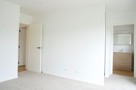 Photo of property in 5 Filmer Crescent, Wallaceville, Upper Hutt, 5018