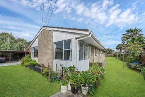 Photo of property in 2/13 Huia Road, Papatoetoe, Auckland, 2025