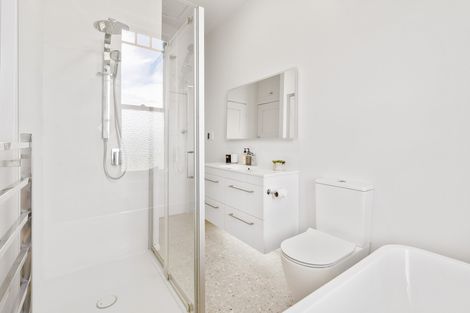 Photo of property in 52 Sunbury Street, Andersons Bay, Dunedin, 9013