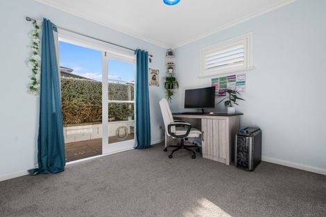 Photo of property in 21a Crescent Road, Otumoetai, Tauranga, 3110