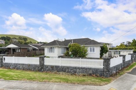 Photo of property in 107 Taylor Road, Mangere Bridge, Auckland, 2022