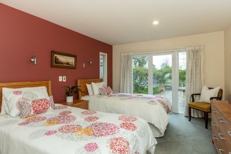 Photo of property in 12 Fairview Place, Havelock North, 4130