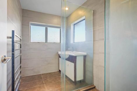 Photo of property in 45b Kurnell Drive, Botany Downs, Auckland, 2010