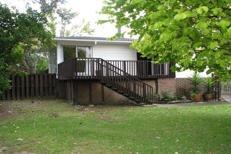 Photo of property in 17 Salamanca Road, Sunnynook, Auckland, 0620