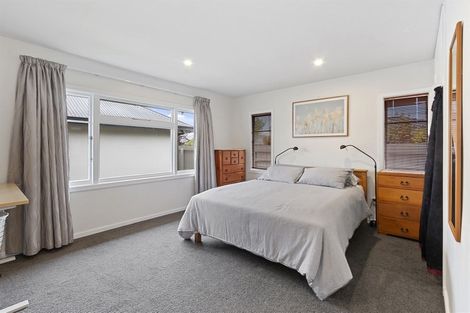 Photo of property in 147 Hamilton Avenue, Ilam, Christchurch, 8041