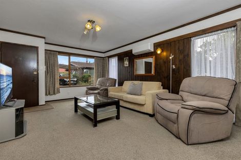 Photo of property in 2/133 Parrs Cross Road, Glen Eden, Auckland, 0612