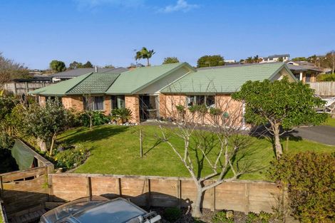 Photo of property in 5 Oteki Park Drive, Welcome Bay, Tauranga, 3112