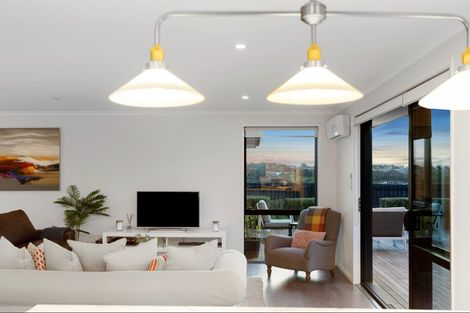 Photo of property in 17 Waterside Drive, Pyes Pa, Tauranga, 3112