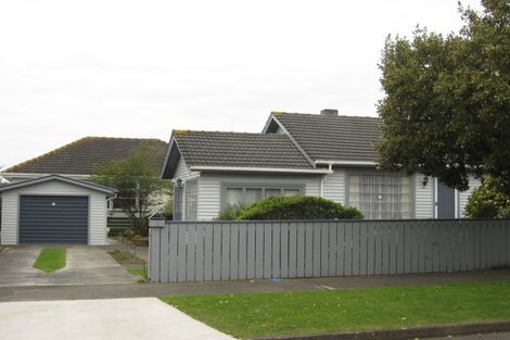 Photo of property in 2 Duke Street, Levin, 5510