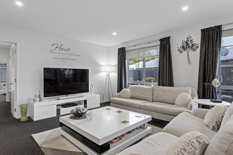 Photo of property in 65 Beachvale Drive, Kaiapoi, 7630