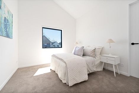 Photo of property in 67 Maungakaraka Road, Karaka, 2580