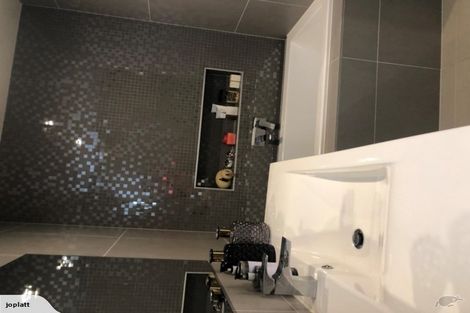 Photo of property in 31 Squirrel Lane, Browns Bay, Auckland, 0630