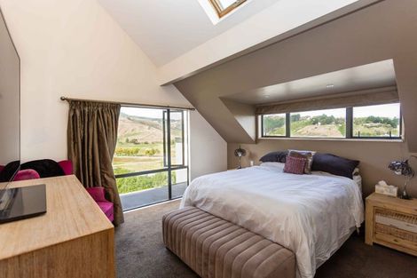 Photo of property in 24 Lucknow Place, Cashmere, Christchurch, 8022