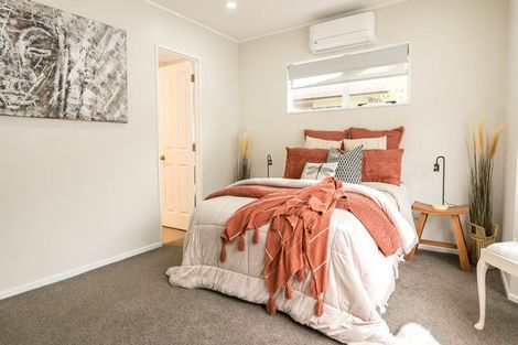 Photo of property in 2/45 Great South Road, Papakura, 2110