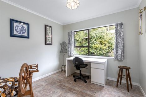 Photo of property in 2 Te Kawau Pass, Greenhithe, Auckland, 0632