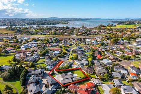 Photo of property in 56 Dale Crescent, Pakuranga, Auckland, 2010