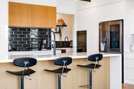 Photo of property in 27 Coronation Street, Ahuriri, Napier, 4110