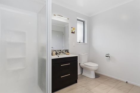 Photo of property in 224 Ballintoy Park Drive, Welcome Bay, Tauranga, 3175