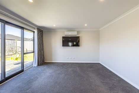 Photo of property in 4 Silicon Way, Fitzherbert, Palmerston North, 4410