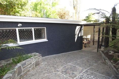 Photo of property in 100 Palatine Terrace, Saint Martins, Christchurch, 8022