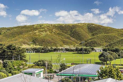 Photo of property in 88a Mana Esplanade, Paremata, Porirua, 5026