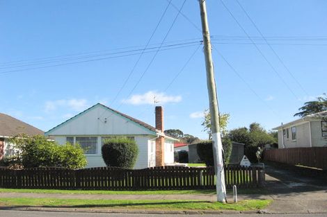 Photo of property in 13 Williams Crescent, Otara, Auckland, 2023