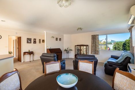 Photo of property in 1 Wrantage Street, Westown, New Plymouth, 4310