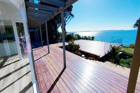 Photo of property in 6 Cliff Road, Torbay, Auckland, 0630