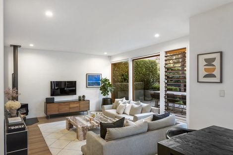 Photo of property in 2/251 Jervois Road, Herne Bay, Auckland, 1011