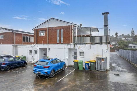 Photo of property in 247 Henderson Valley Road, Henderson, Auckland, 0612