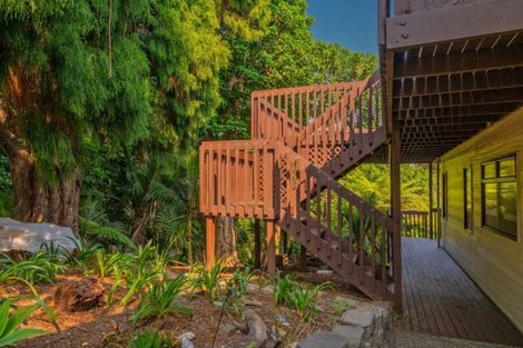 Photo of property in 4 Puriri Place, Whitianga, 3510