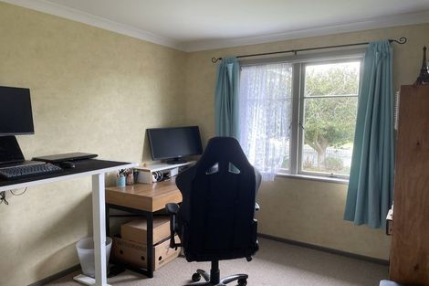 Photo of property in 1 Jarvis Place, Taradale, Napier, 4112