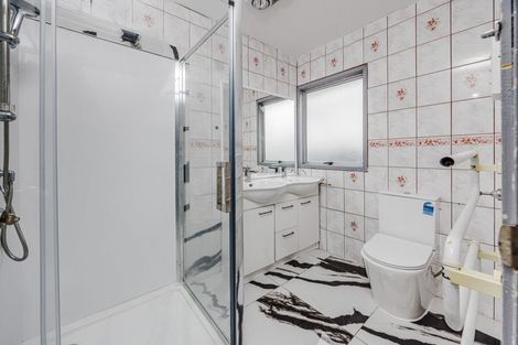 Photo of property in 42 Beaufort Place, Papatoetoe, Auckland, 2025