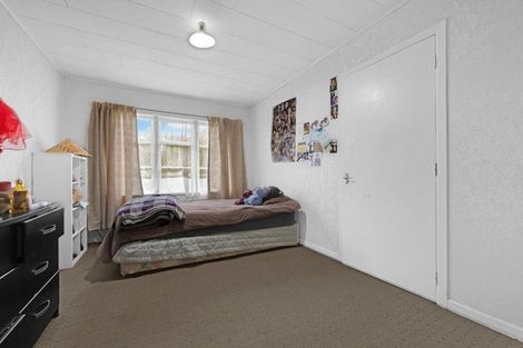 Photo of property in 81 Kayes Road, Pukekohe, 2120