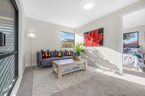Photo of property in 48 Chelburn Crescent, Mangere East, Auckland, 2024