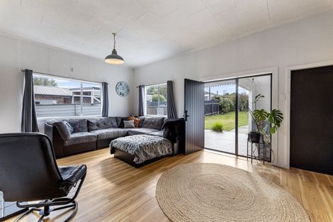 Photo of property in 12 Ann Street, Balclutha, 9230