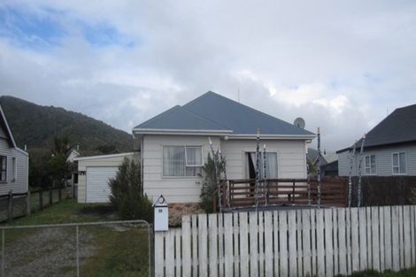 Photo of property in 62 Hall Street, Cobden, Greymouth, 7802
