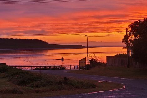 Photo of property in 18 Robbie Street, Foxton Beach, Foxton, 4815