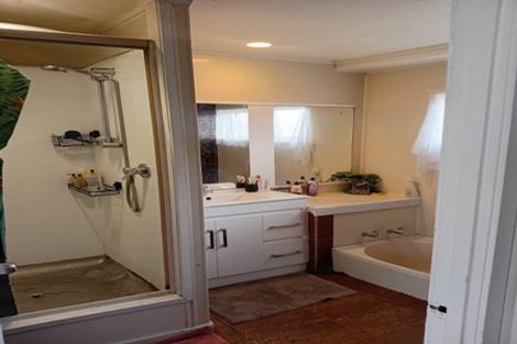 Photo of property in 17 Meadowcourt Drive, Manukau, Auckland, 2025