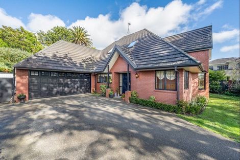 Photo of property in 36 Oakwood Grove, Eastern Beach, Auckland, 2012