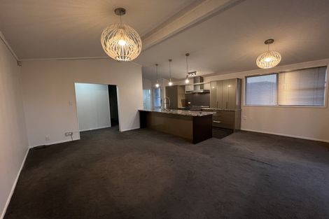 Photo of property in 91 Stott Avenue, Birkdale, Auckland, 0626