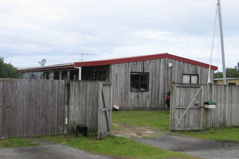 Photo of property in 27 The Southern Isle, Omaha, 0986